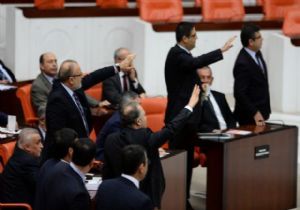 Meclis, Çalışmalara Gergin Başladı!
